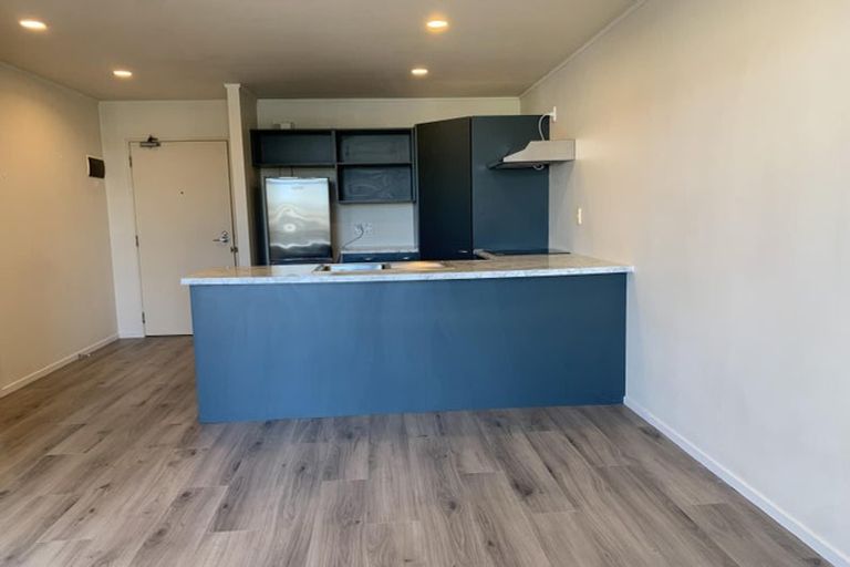 Photo of property in 4/372 Rosedale Road, Rosedale, Auckland, 0632