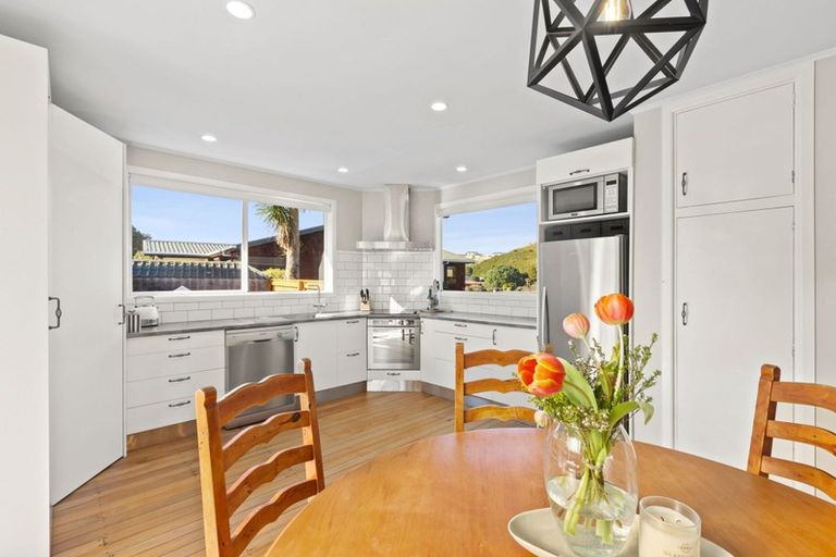 Photo of property in 17a Whakawhiti Street, Marfell, New Plymouth, 4310