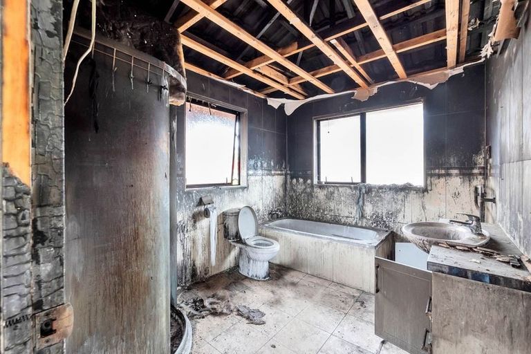 Photo of property in 8 Gordon Stanley Drive, Massey, Auckland, 0614