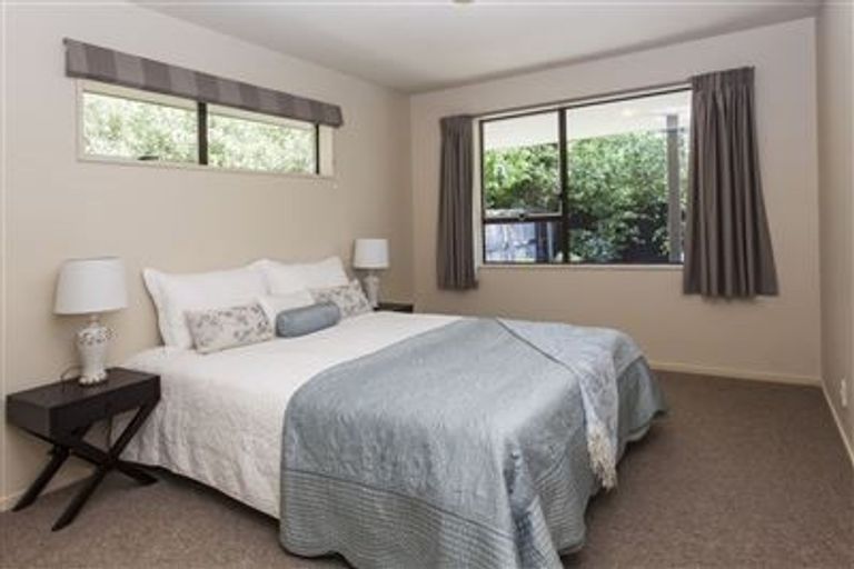 Photo of property in 11 Lansbury Avenue, Strowan, Christchurch, 8052