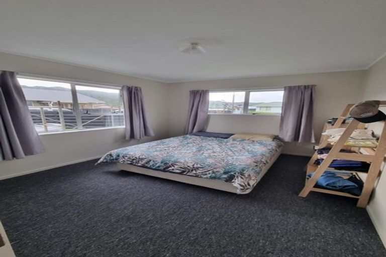 Photo of property in 17 Weymouth Grove, Wainuiomata, Lower Hutt, 5014