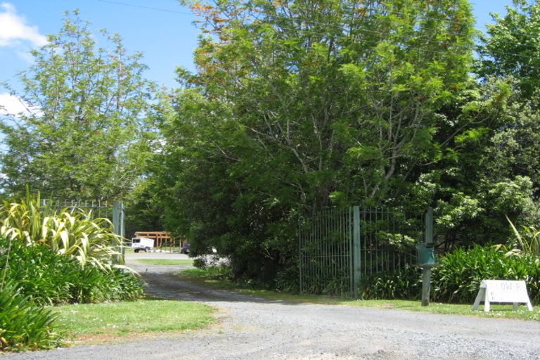 Photo of property in 171 Waihoehoe Road, Drury, 2577