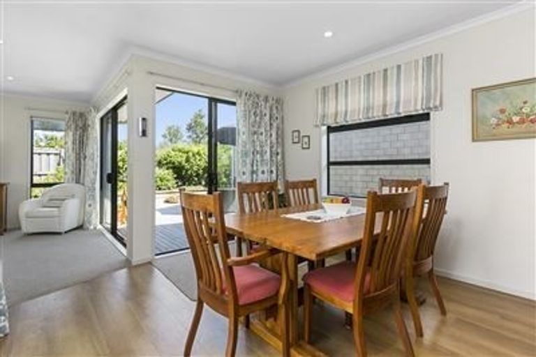 Photo of property in 48 Scoria Close, Pyes Pa, Tauranga, 3112