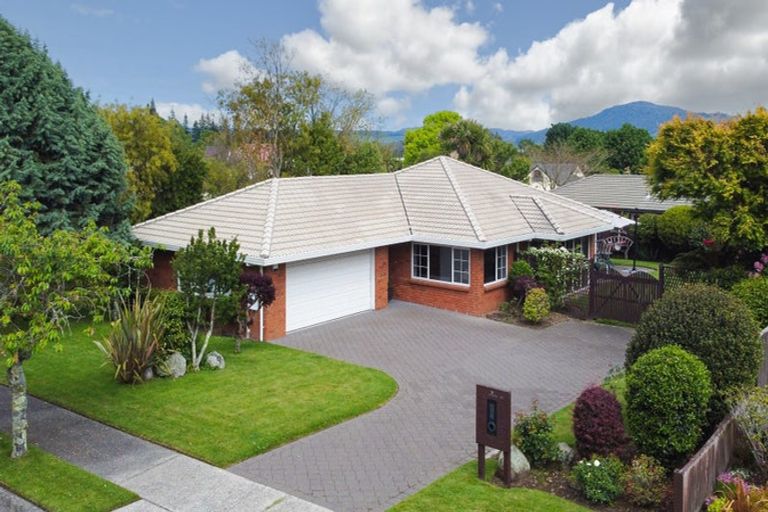 Photo of property in 9 Lynwood Place, Owhata, Rotorua, 3010