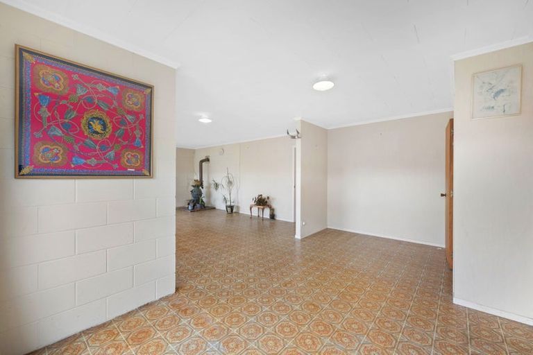 Photo of property in 44 Bradbury Road, Botany Downs, Auckland, 2010