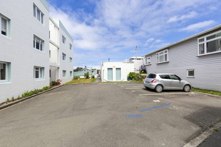 Photo of property in 2/56 Tanera Crescent, Brooklyn, Wellington, 6021