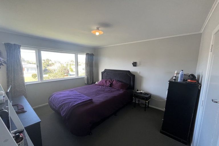 Photo of property in 10 Gills Avenue, Papakura, 2110