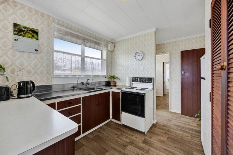 Photo of property in 3 Caesar Street, Stratford, 4332