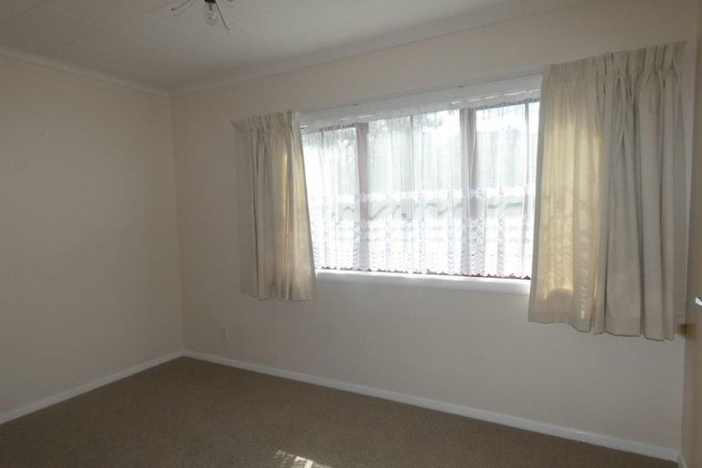 Photo of property in 72 Duthie Street, Karori, Wellington, 6012