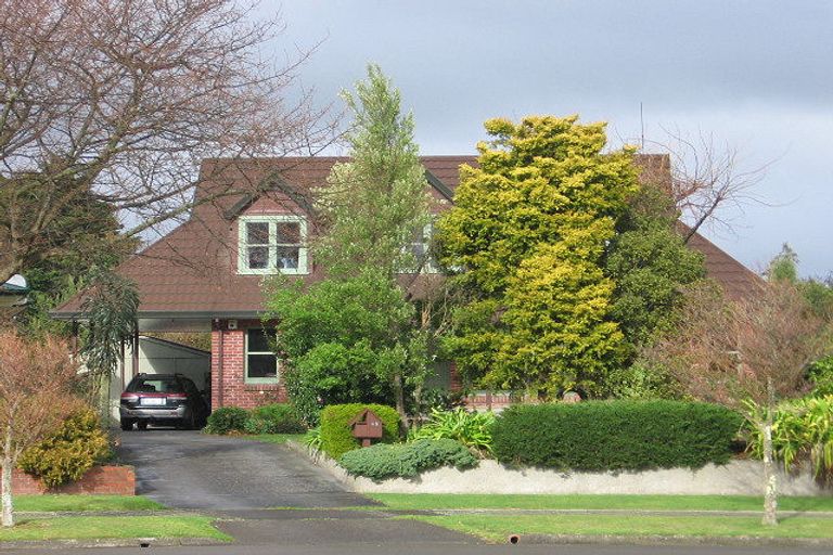 Photo of property in 26 Saint Albans Avenue, Hokowhitu, Palmerston North, 4410