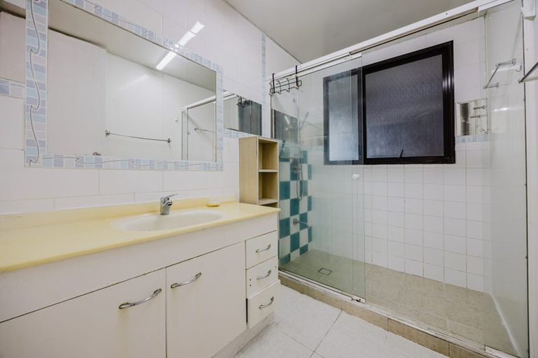 Photo of property in 4 Barneys Farm Road, Clendon Park, Auckland, 2103