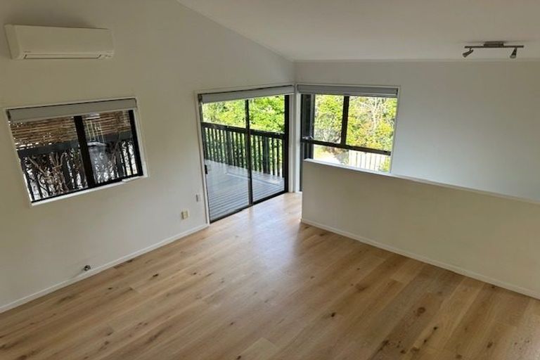 Photo of property in 1/10 Newstead Avenue, Browns Bay, Auckland, 0632