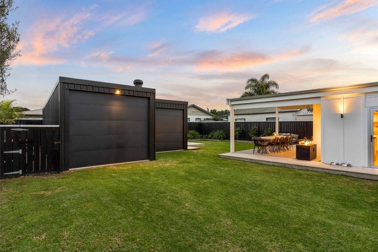 Photo of property in 105 Blane Place, Whangamata, 3620