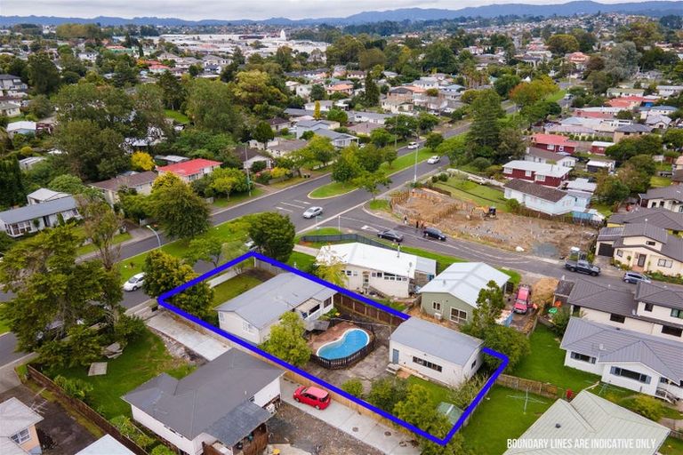 Photo of property in 30 Universal Drive, Henderson, Auckland, 0610