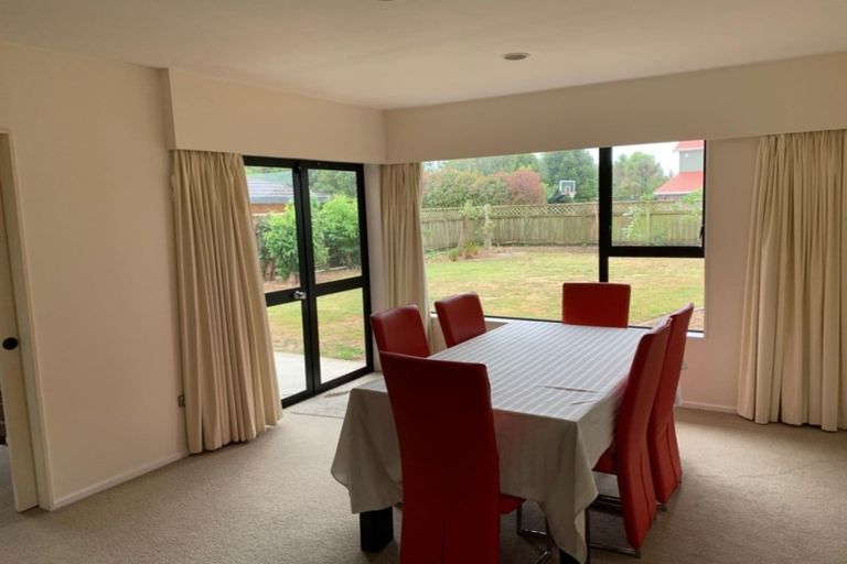 Photo of property in 72 Branch Road, Highlands Park, New Plymouth, 4312