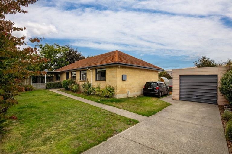 Photo of property in 10 Coach Court, Cromwell, 9310