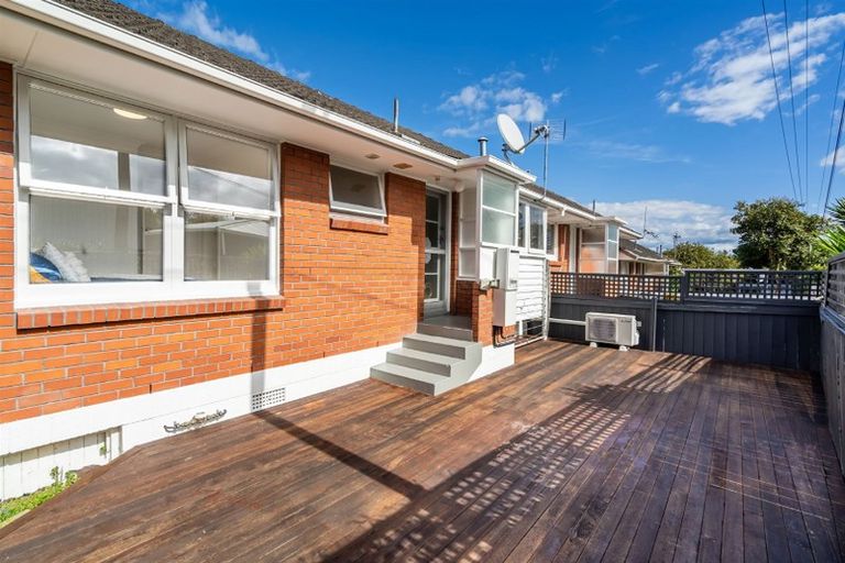 Photo of property in 4112/110 East Coast Road, Forrest Hill, Auckland, 0620