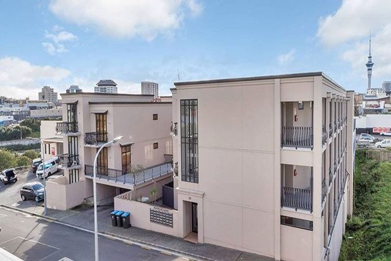 Photo of property in 2f/30 Randolph Street, Eden Terrace, Auckland, 1010