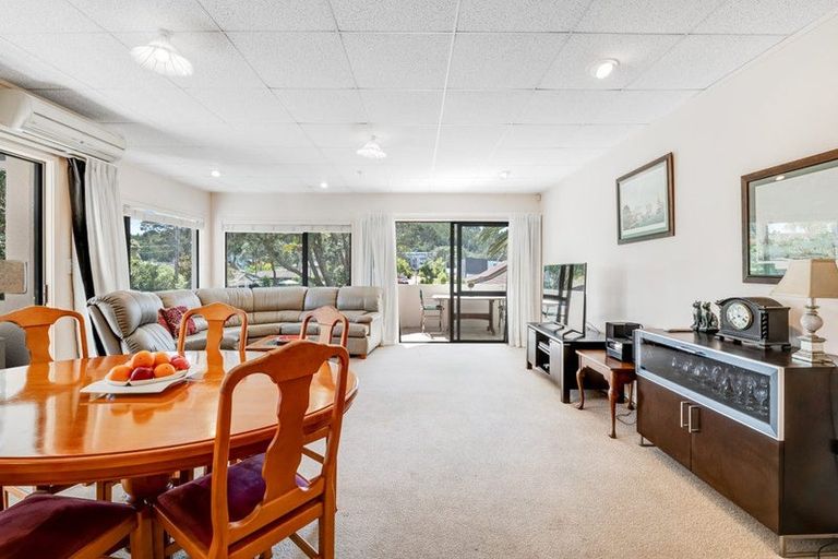 Photo of property in 7c Puriri Avenue, Orewa, 0931