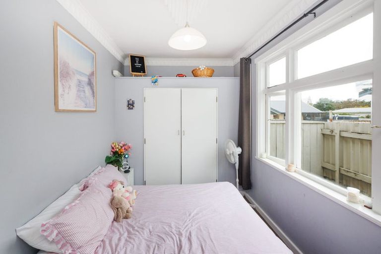 Photo of property in 36 Wood Street, Takaro, Palmerston North, 4410