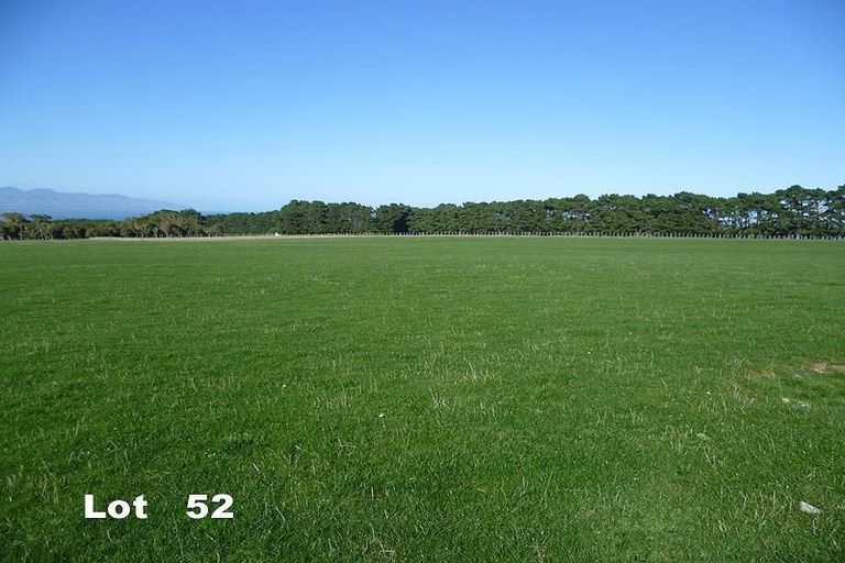 Photo of property in 52 Western Lake Road, Western Lake, Featherston, 5773