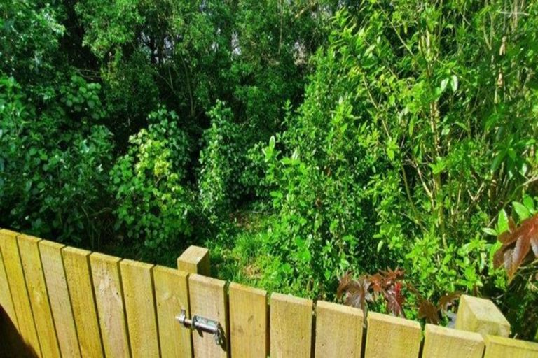 Photo of property in 13 Glenpark Avenue, Frankleigh Park, New Plymouth, 4310