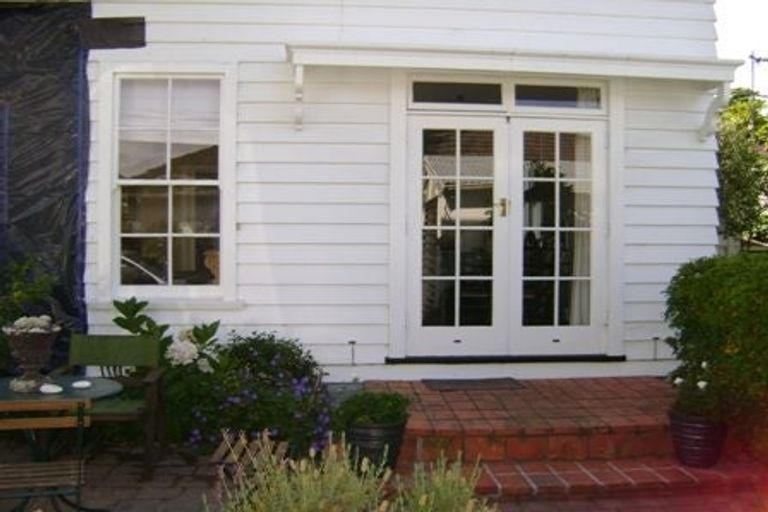 Photo of property in 1/165 Fendalton Road, Fendalton, Christchurch, 8052