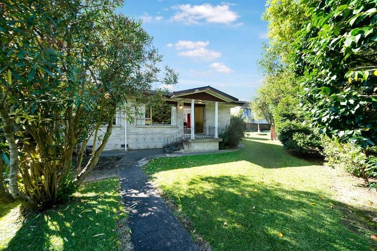 Photo of property in 178a Edmonton Road, Te Atatu South, Auckland, 0610