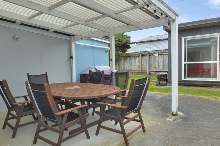 Photo of property in 13 Barber Street, Foxton Beach, Foxton, 4815
