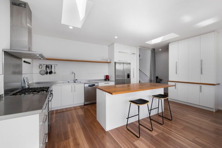 Photo of property in 11 Bell Bird Rise, Picton, 7220