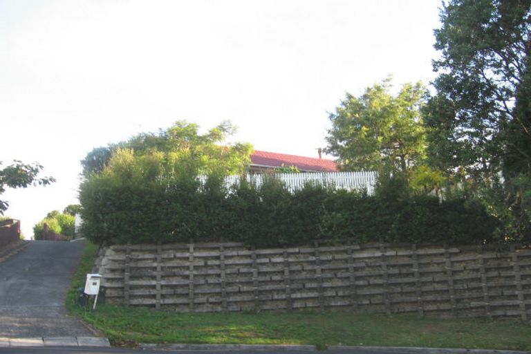 Photo of property in 27 Orton Street, Glenfield, Auckland, 0627