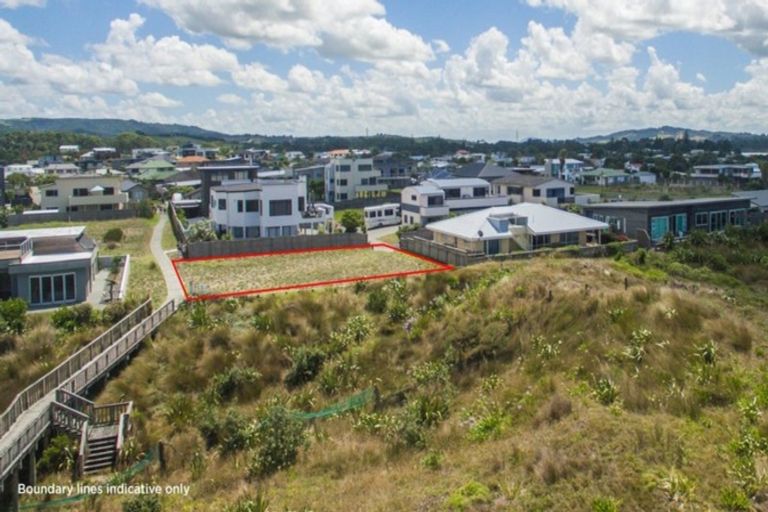 Photo of property in 111 Bream Bay Drive, Ruakaka, 0116