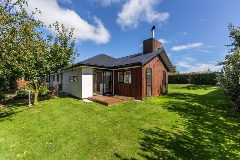 Photo of property in 12 Coutts Lane, West Melton, 7618