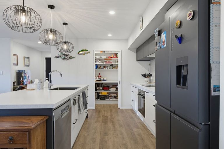Photo of property in 52 Hilton Drive, Amberley, 7410
