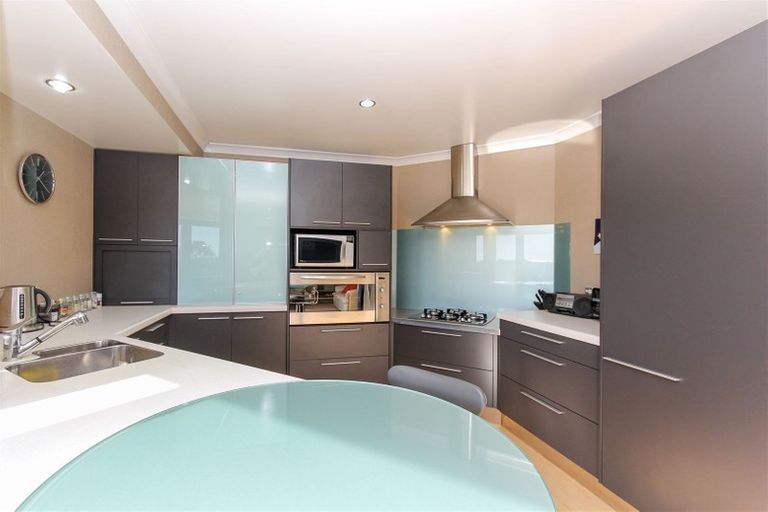 Photo of property in 39 Allan Road, Burgess Park, New Plymouth, 4371