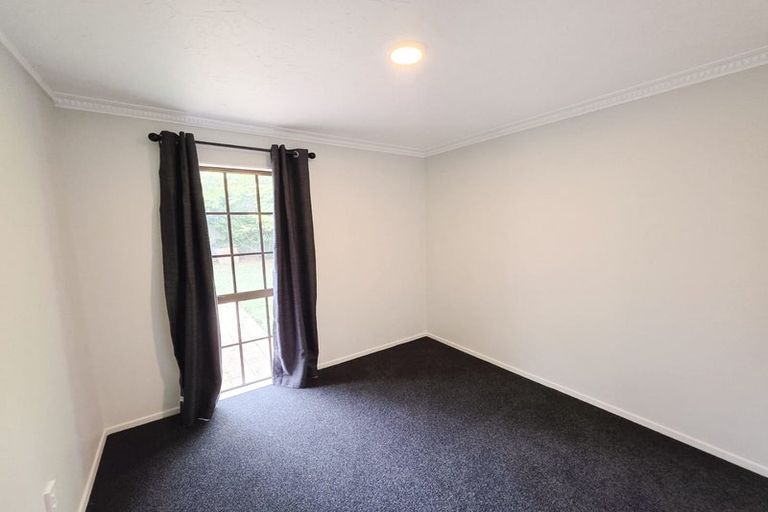 Photo of property in 3 Rawene Street, Waikanae, 5036