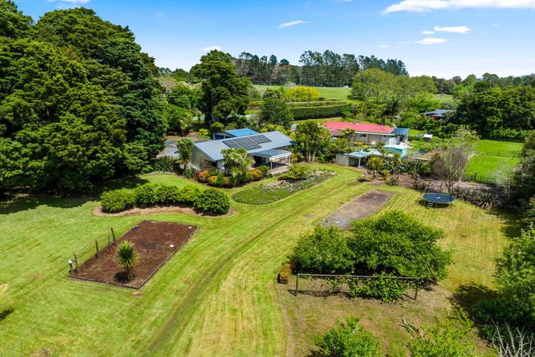 Photo of property in 1220 Pipiwai Road, Ruatangata West, Whangarei, 0176