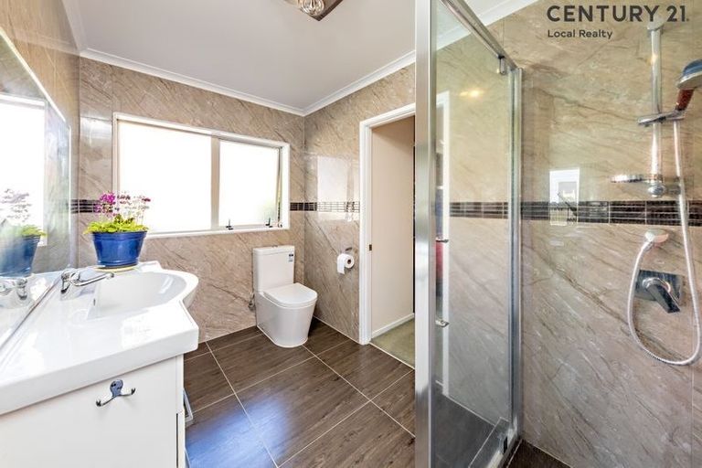 Photo of property in 55a Kelvin Road, Papakura, 2110