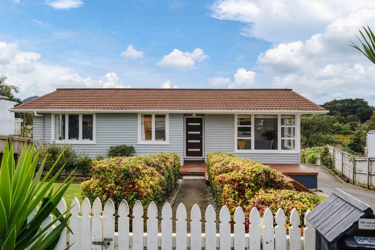 Photo of property in 57 Ogle Crescent, Te Kamo, Whangarei, 0112