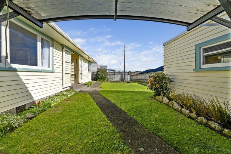 Photo of property in 9a Chilman Street, Strandon, New Plymouth, 4312