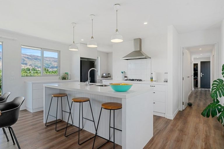 Photo of property in 12 Turnbull Crescent, Wanaka, 9305