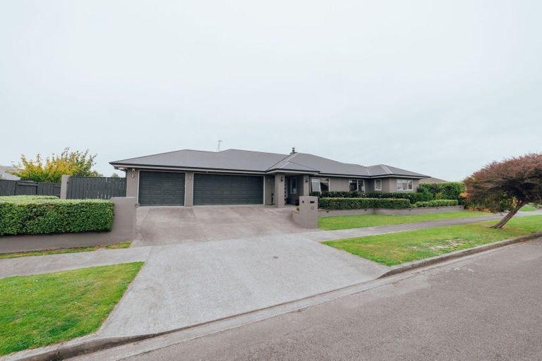 Photo of property in 12 Liberty Grove, Kelvin Grove, Palmerston North, 4414