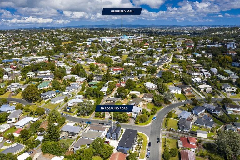 Photo of property in 2b Rosalind Road, Glenfield, Auckland, 0629