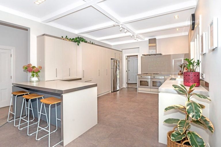 Photo of property in 50 Stout Street, Whataupoko, Gisborne, 4010