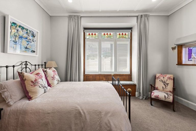 Photo of property in 21 Cameron Road, Bluff Hill, Napier, 4110