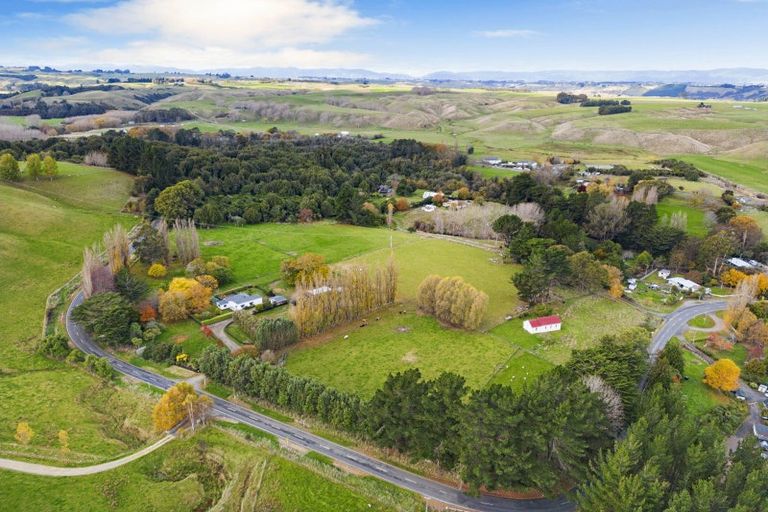 Photo of property in 1723 Cheltenham Hunterville Road, Waituna West, Rewa, 4780