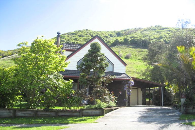 Photo of property in 27 Werneth Street, Atawhai, Nelson, 7010