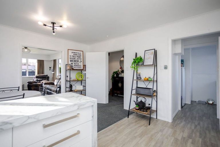 Photo of property in 56 Barraud Street, Dannevirke, 4930