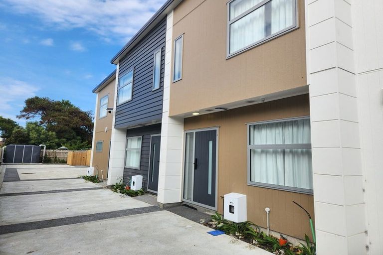 Photo of property in 6b Russell Street, Waterloo, Lower Hutt, 5011