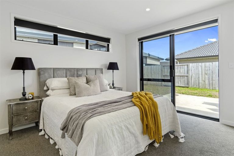 Photo of property in 28 Te Kio Crescent, Papamoa Beach, Papamoa, 3118